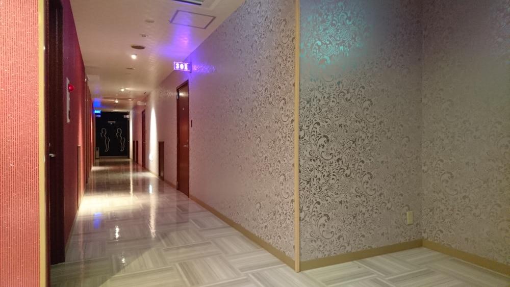 Hotel Eris Hakata (Adults Only) Fukuoka  Dış mekan fotoğraf