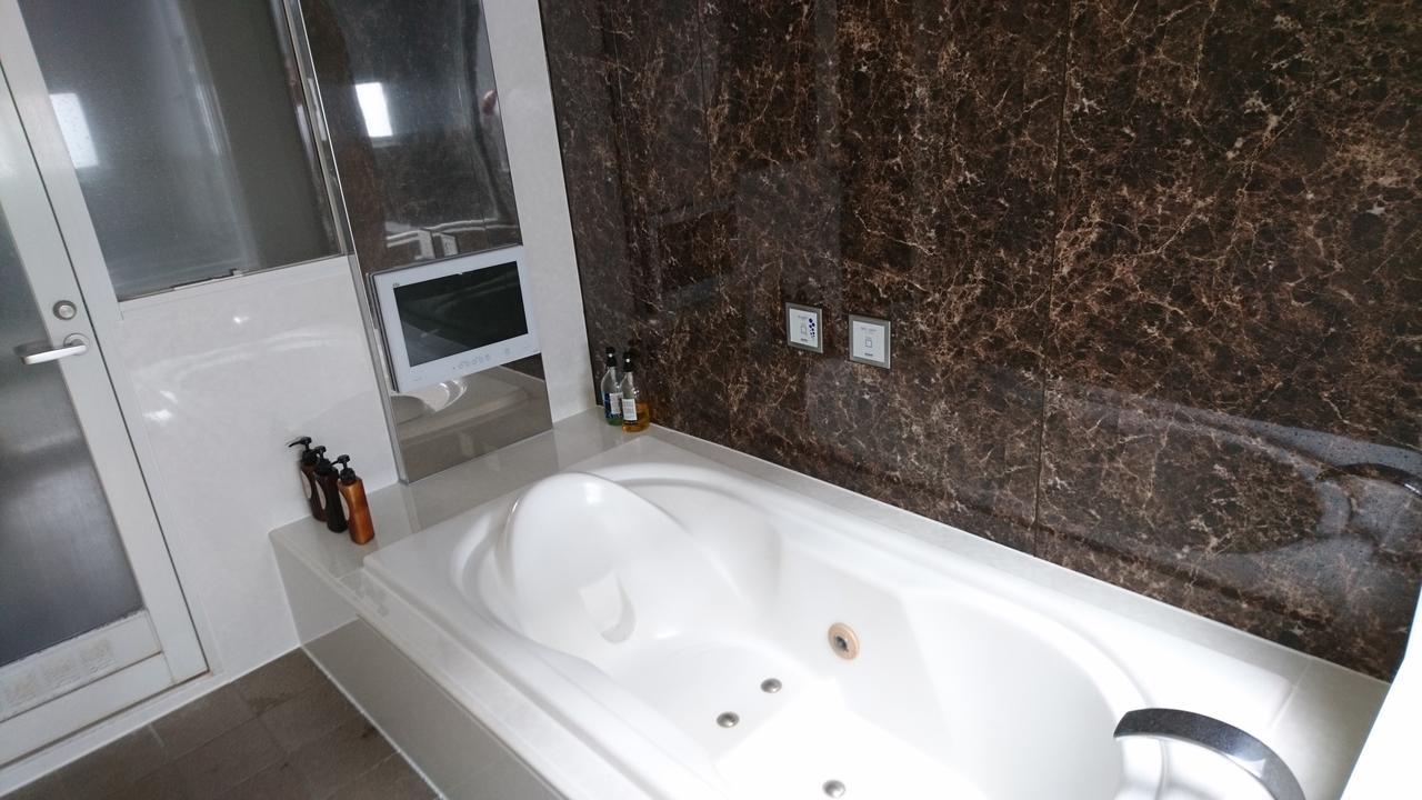 Hotel Eris Hakata (Adults Only) Fukuoka  Dış mekan fotoğraf